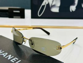 Picture of Chanel Sunglasses _SKUfw57313040fw